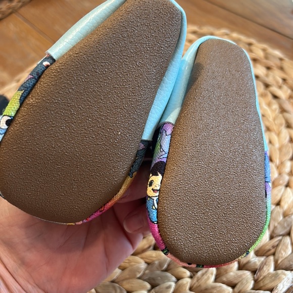 Cocomelon Texas Moccs Moccasins - Picture 2 of 4